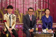 （左から）南原清隆、三谷幸喜、小池栄子。(c)フジテレビ