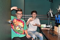 DVDのオーディオコメンタリー収録に臨んだシソンヌ。