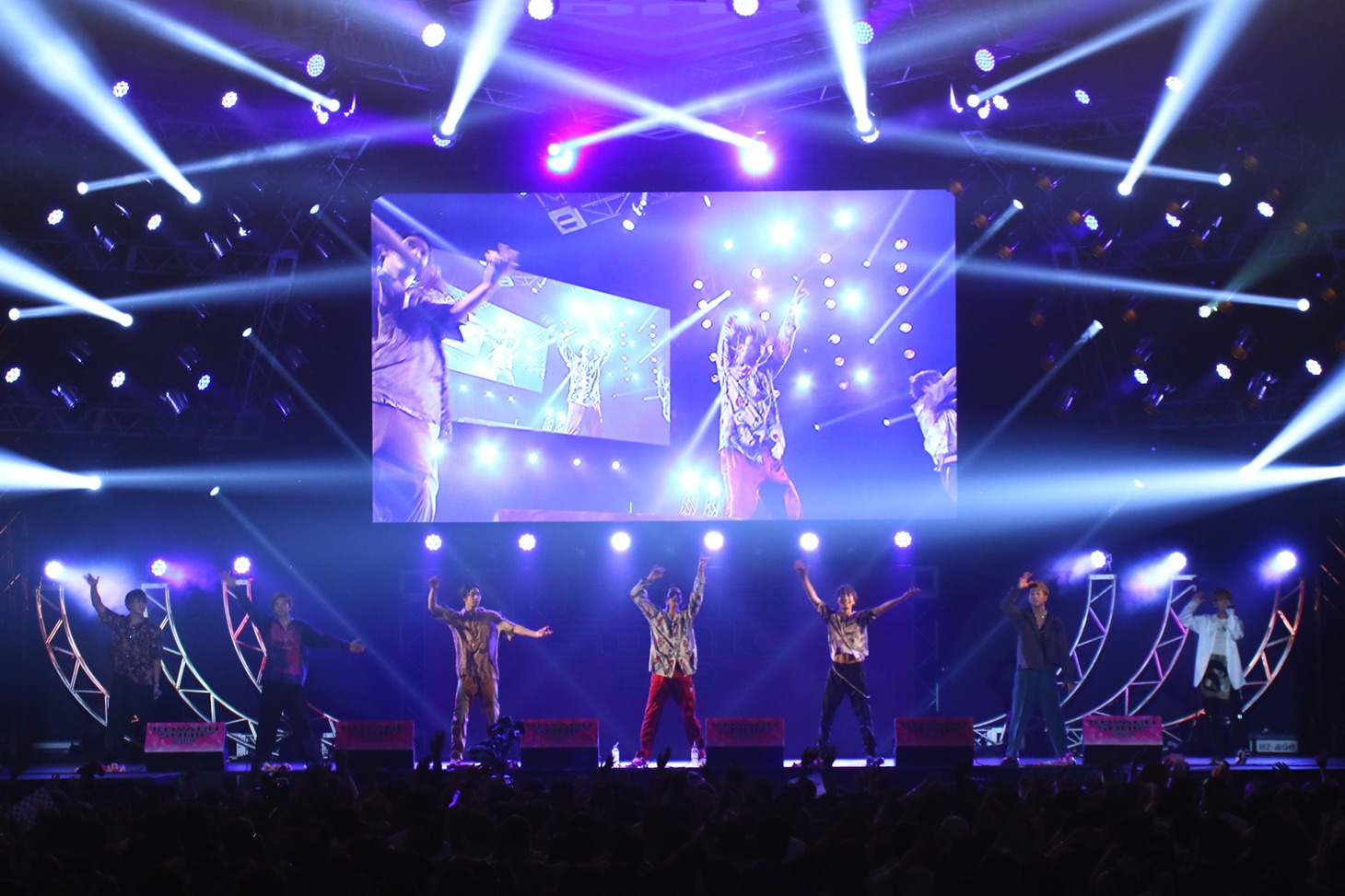 FANTASTICS from EXILE TRIBE