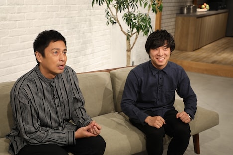 （左から）チュートリアル徳井、立花龍介氏。(c)テレビ朝日