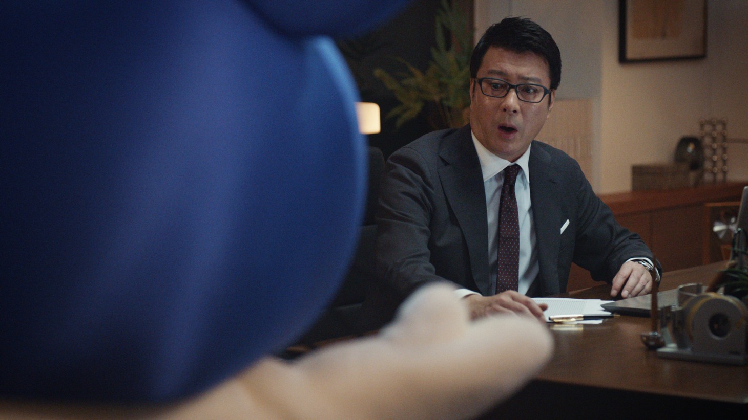 CM「社長へのおもてなし」編より。