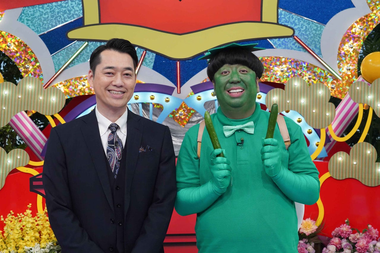 バナナマンMC特番で日村が再び“緑のおじさんパー助”に、日本語の乱れ憂う