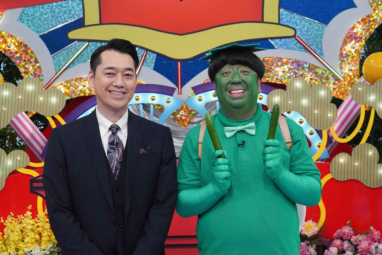 「あなたの日本語大丈夫？笑われるニホン語」MCのバナナマン。(c)テレビ東京