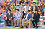 「アメトーーク！」に「イマイチ印象に残らない芸人」として出演する（前列左から）相席スタート山添、かまいたち濱家、ナイツ土屋、ロッチ・コカド、（後列左から）ロバート山本、ジャングルポケット太田、三四郎・相田。(c)テレビ朝日