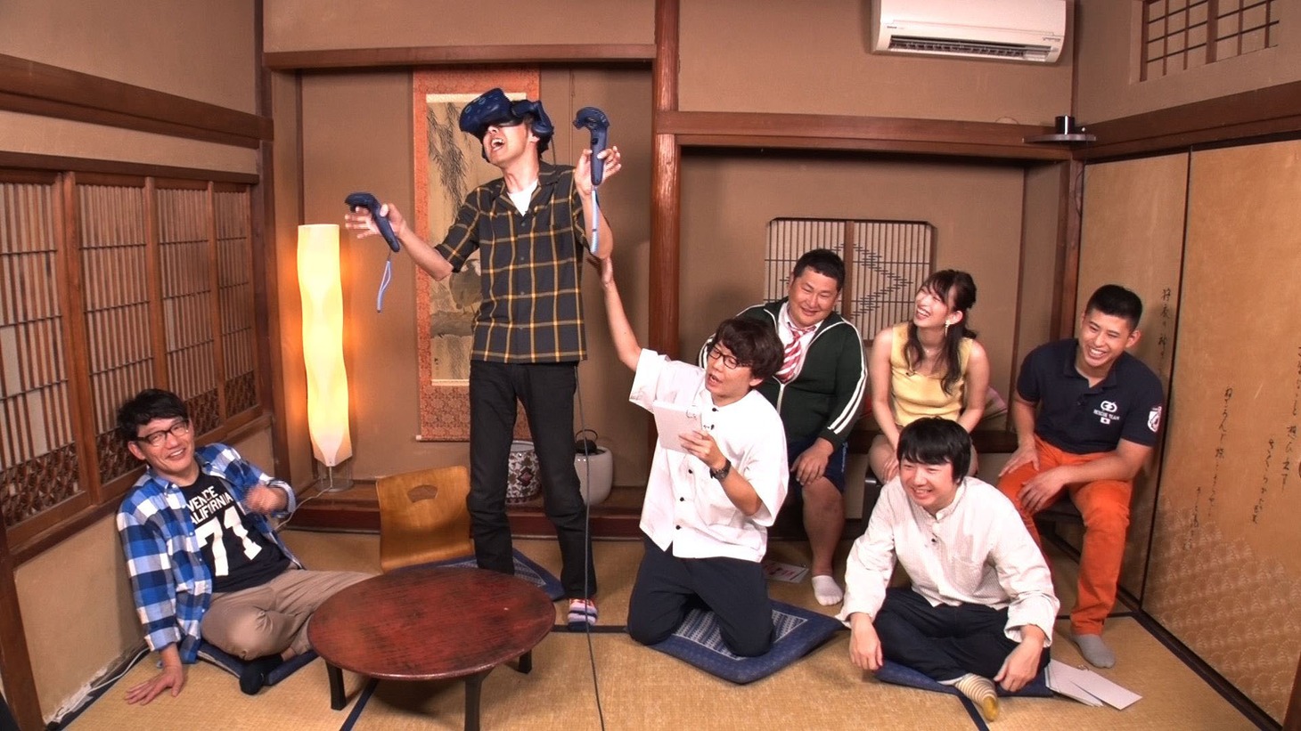 「地球規模バラエティ 芸人トラベラーVR」より。