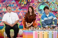 「チョコレート大好き芸人」ゲストの（左から）アンタッチャブル山崎、倉科カナ、陣内智則。(c)テレビ朝日