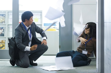 「猪又進と8人の喪女~私の初めてもらってください~」第1話のワンシーン。(c)関西テレビ