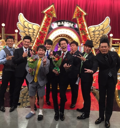 「うまンchu」を卒業する霜降り明星（中央）。(c)関西テレビ