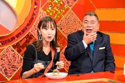 「激辛耐久駅伝」に挑む(左から)鈴木亜美、出川哲朗。(c)TBS