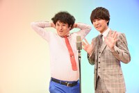 さまざまなポーズを求められ、応える流れ星。