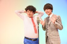 さまざまなポーズを求められ、応える流れ星。