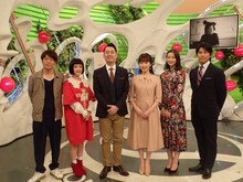 左から陣内智則、千秋、バナナマン設楽、三上真奈アナウンサー、足立梨花、渡辺和洋アナウンサー。(c)フジテレビ