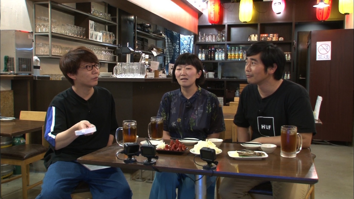 「内さま」Blu-ray vol.74の特典映像「内さまゲスト反省会」に出演する（左から）三四郎・小宮、たんぽぽ川村、ハマカーン浜谷。