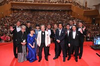 グランキューブ大阪での収録に臨んだ「探偵！ナイトスクープ グランドアカデミー大賞2019」の出演者たち。(c)ABCテレビ