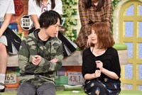 左から見取り図リリー、YOU。(c)読売テレビ