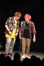 「EXIT初来日チャラ卍バイブスぶち上げJAPANツアー光×光それ即ち音になりけり ～おそくなってんじゃん～★控えめに言ってグランドチャラーレ★」の様子。