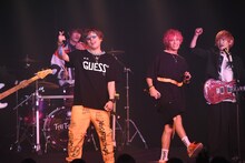 「EXIT初来日チャラ卍バイブスぶち上げJAPANツアー光×光それ即ち音になりけり ～おそくなってんじゃん～★控えめに言ってグランドチャラーレ★」の様子。