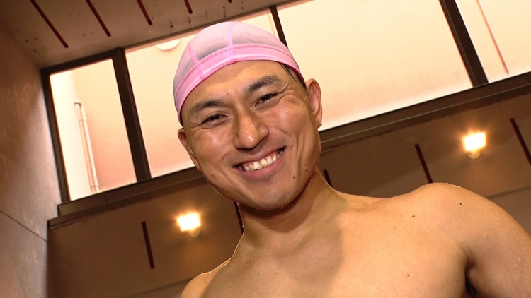 オードリー春日 水中ベンチプレス連続回数でギネス世界記録達成 潜水の経験生きた コメントあり お笑いナタリー