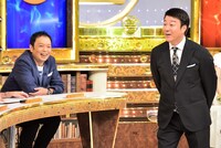 「この差って何ですか？」に出演する（左から）中川家・礼二、加藤浩次。(c)TBS