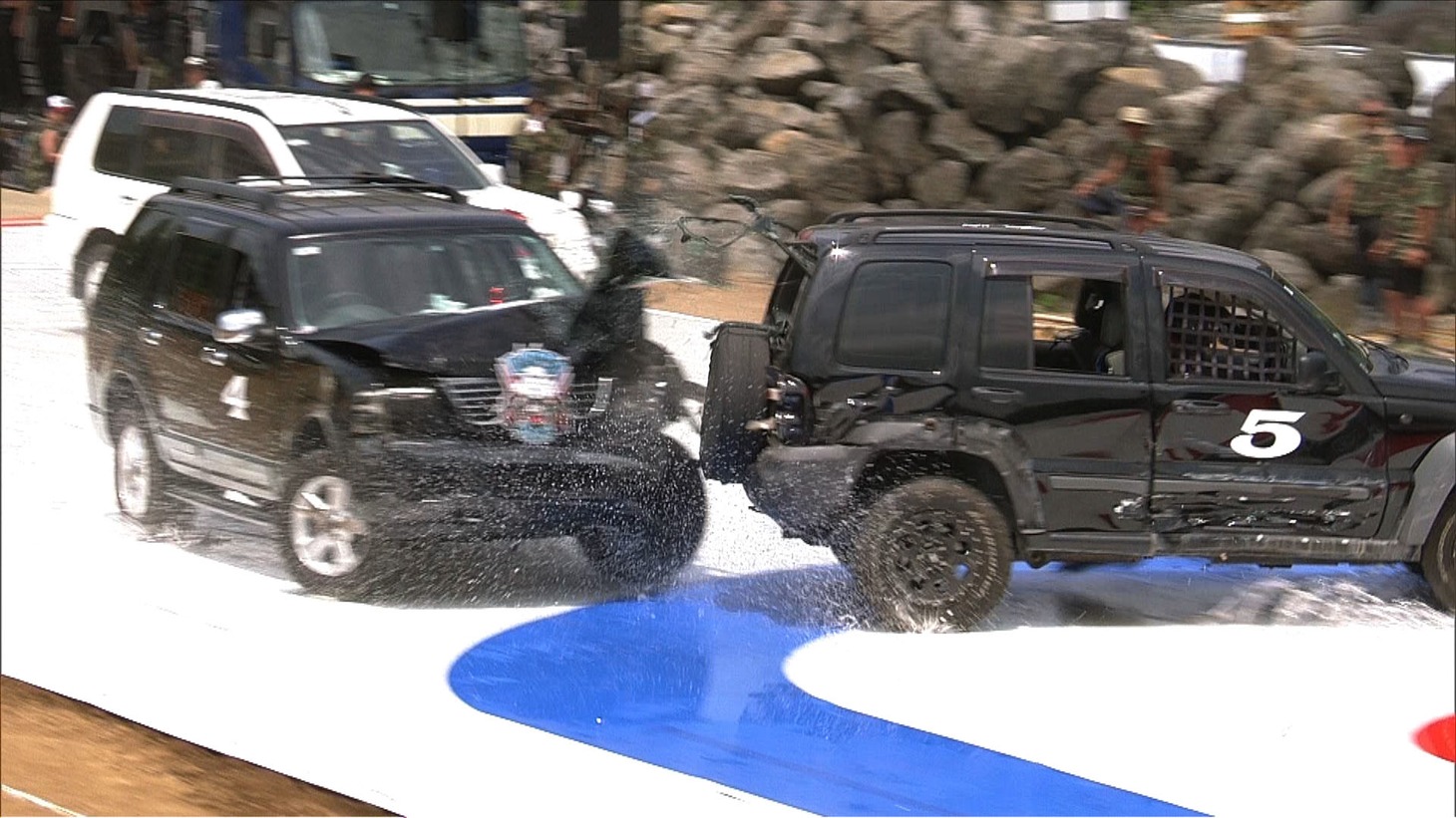 「戦闘車」シーズン2より。