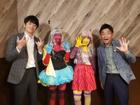 博多華丸・大吉（両端）(c)中京テレビ