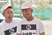 バイきんぐ小峠、ハナコ岡部（左）。