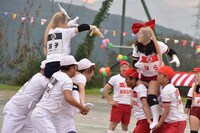 「パンスト脱がし騎馬戦」