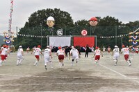 「イス取り合戦」