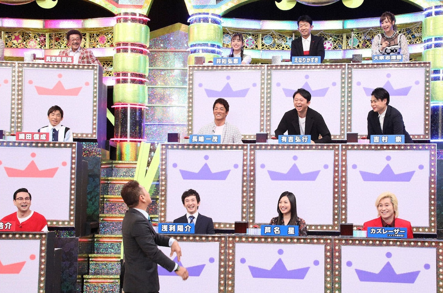 「くりぃむクイズ ミラクル9 テレ朝番組祭り2時間SP」に出演する、有吉弘行率いる「有吉ナイン」（右）。(c)テレビ朝日