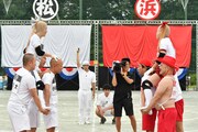 「パンスト脱がし騎馬戦」(c)TBS