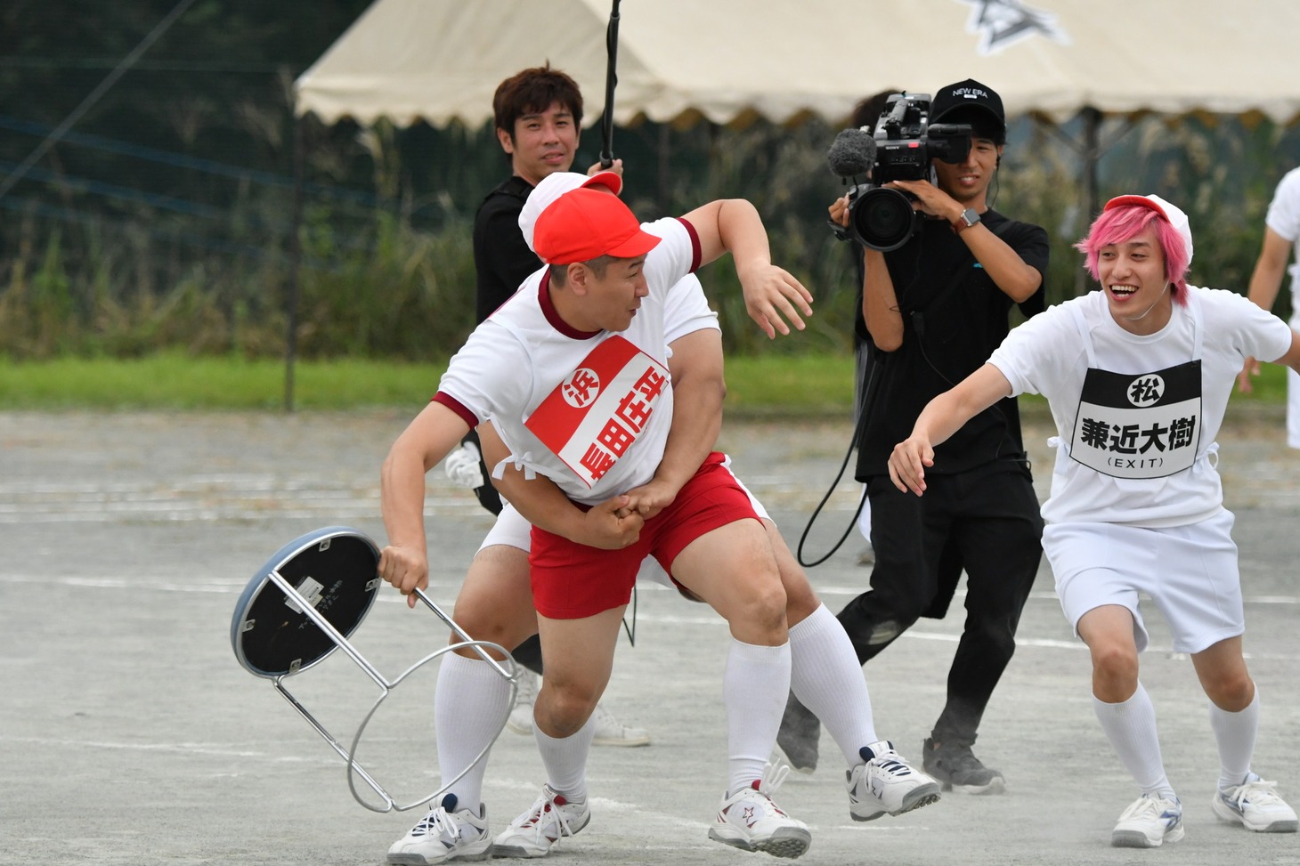 「イス取り合戦」(c)TBS