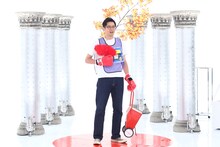 モノボケに臨むトット桑原。(c)関西テレビ