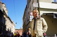 ポーランドの古都クラクフを散策するヒロシ。(c)BS朝日