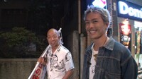 左からバイきんぐ小峠、今市隆二。(c)日本テレビ