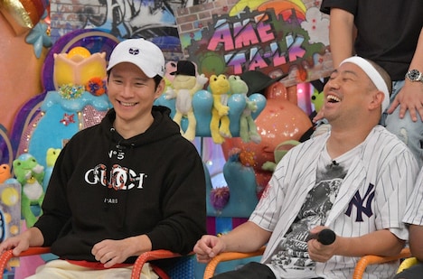 左からアンジャッシュ渡部、レイザーラモンRG。(c)テレビ朝日