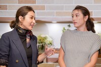 左から鈴木紗理奈、木下優樹菜。