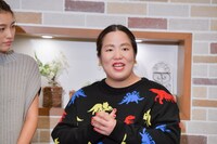 ゆりやんレトリィバァ（右）