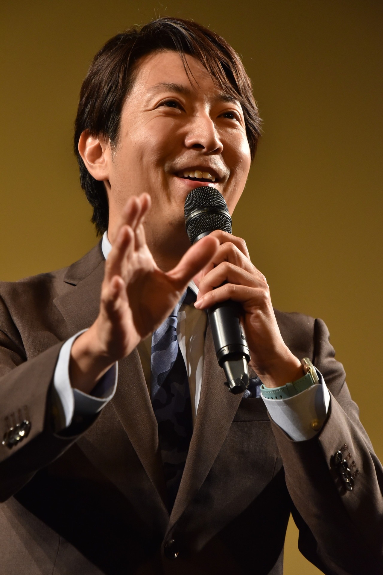 有村昆