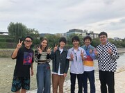 「京都ナゾトキツアー」の参加者たち。