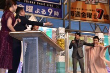 合同記者会見から降壇する際、有吉弘行とマツコ・デラックスがサバンナ高橋に「どうぞどうぞ」を仕掛けるワンシーン。