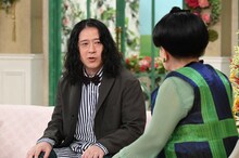 （左から）ピース又吉、黒柳徹子。(c)テレビ朝日