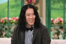 「徹子の部屋」に出演する、ピース又吉。(c)テレビ朝日
