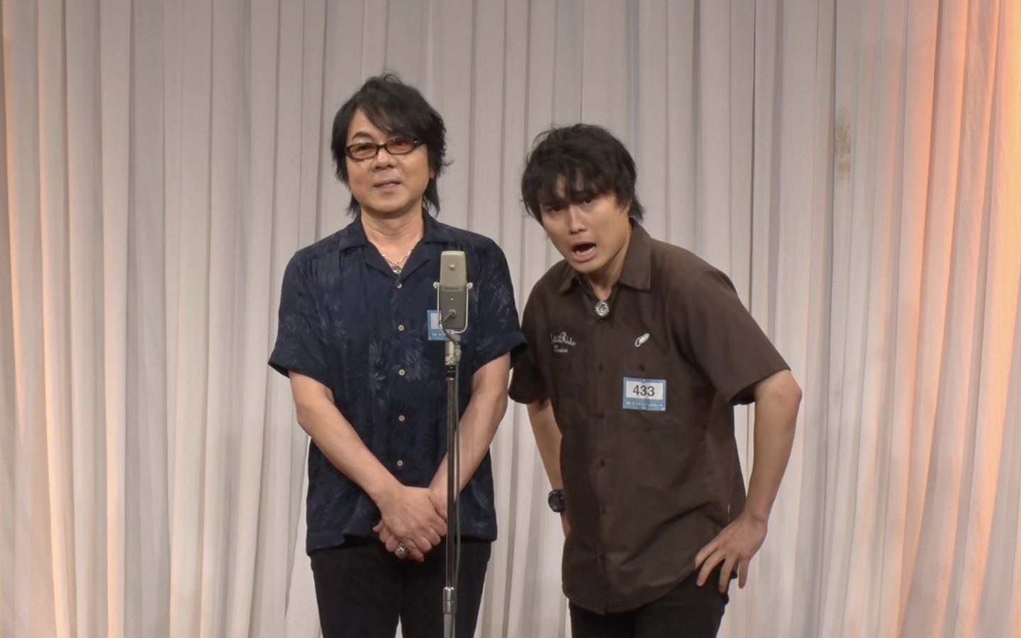 「M-1グランプリ2019」に出場した声優の速水奨（左）、野津山幸宏（右）からなるコンビ「ラッシュスタイル」。写真は1回戦出場時のもの。(c)M-1グランプリ事務局