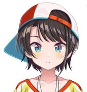 大空スバル演じる山村しのぶ。根本宗子に憧れ、一人演劇ユニット「御茶ノ水女子団」を主宰する女子高生。