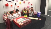 「ツボる大食い動画」より。(c)テレビ東京