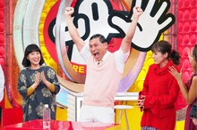 「ソレダメ！」特別編より、オードリー春日（中央）。(c)テレビ東京