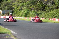 「霜降り明星のあてみなげ」ロケ中の様子。(c)静岡朝日テレビ