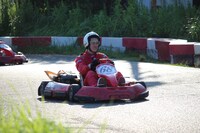 「霜降り明星のあてみなげ」ロケ中の様子。(c)静岡朝日テレビ