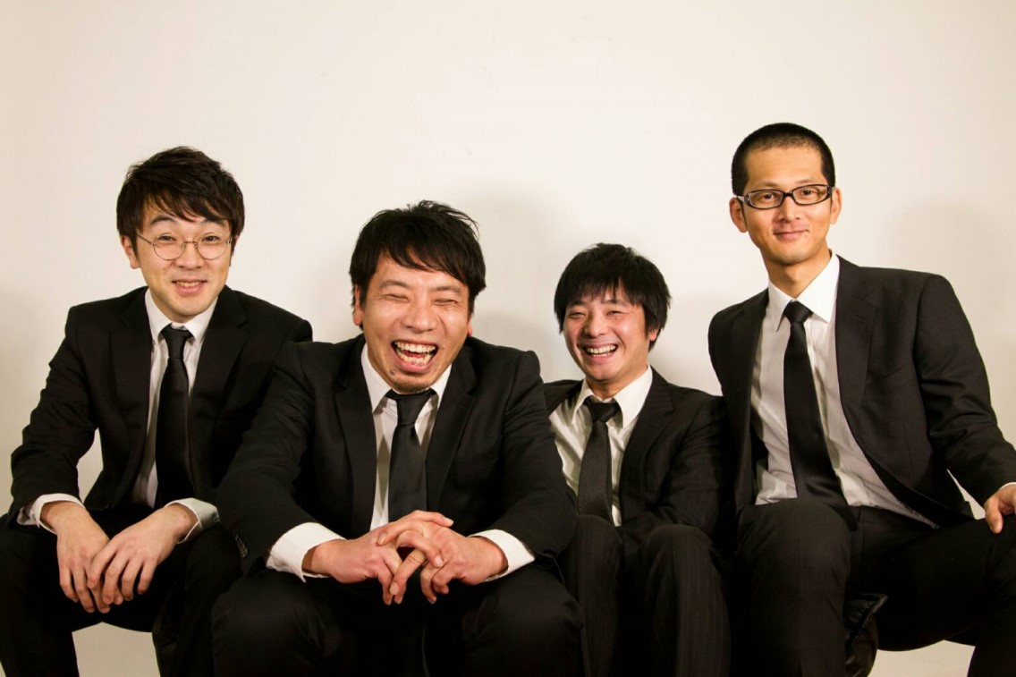 夜ふかしの会。三宅十空（右）は今回のライブには不参加。