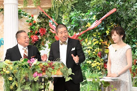 （左から）出川哲朗、ハライチ澤部、江藤愛アナ。(c)TBS